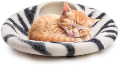 Luxurious Merino Wool Cat Cave - Image 3