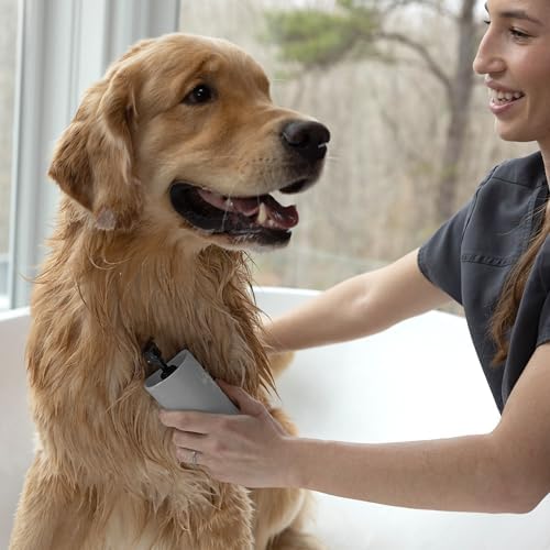 Tweezerman Cat & Dog Bath Brush - Image 5
