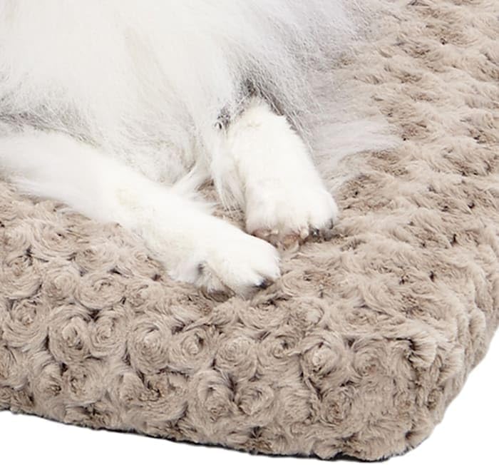 MidWest Homes for Pets Intermediate QuietTime Deluxe Mocha Ombré Swirl Plush - Image 6