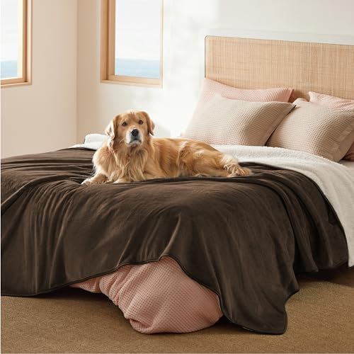 Bedsure Waterproof Blanket for Bed Soft Sherpa Fleece Throw, Queen 90x86 by BEDSURE
