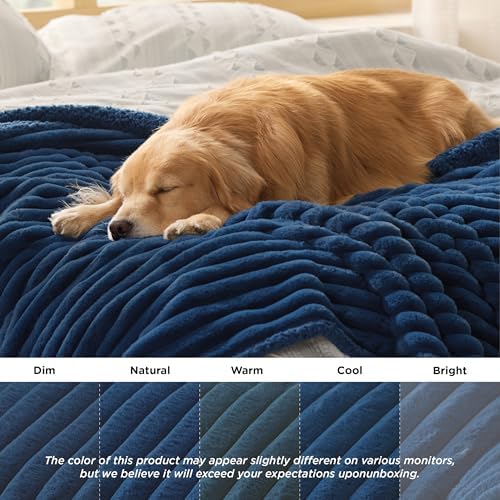 Bedsure ComfyFleece® Waterproof Dog Blankets - Image 5