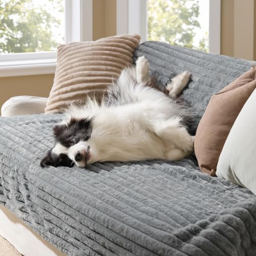 Bedsure ComfyFleece® Waterproof Blanket - Image 2
